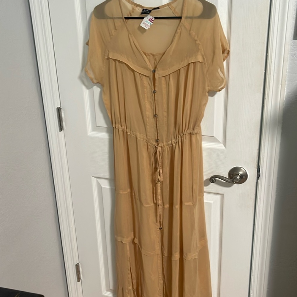 NWT Beautiful Cover up , long and elegant great for vacation